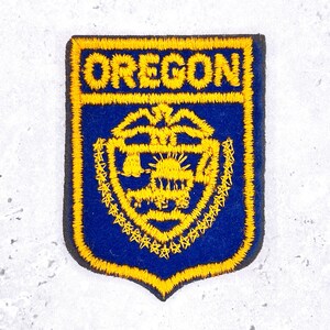 Vintage Oregon Patch • State Seal Beaver State Travel Souvenir • Sew-On