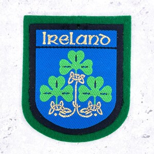 Vintage Ireland Patch • Shamrocks Celtic Key Travel Souvenir • Stick-On NOS