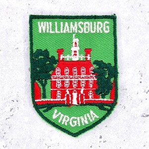 Vintage Colonial Williamsburg Patch • Virginia Governor's Palace Souvenir • Sew-On