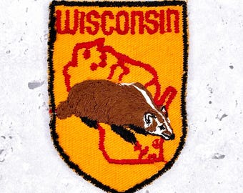 Vintage Wisconsin Patch • State Badger Travel Souvenir • Sew-On Badge