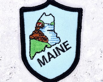 Vintage Maine State Patch • Coastal Travel Souvenir • Iron-On Badge