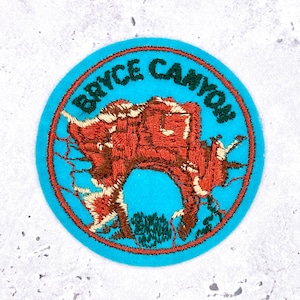 ヴィンテージ ブライスキャニオン パッチ • 80年代 ユタ州国立公園 • 2.5インチ 旅行土産 NOS