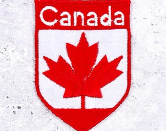 Vintage Canada Patch • Canadian Flag Maple Leaf Souvenir • Iron-On