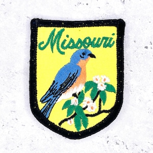 Vintage Missouri Patch • Bluebird Hawthorn State Bird Flower Souvenir • Sew-On