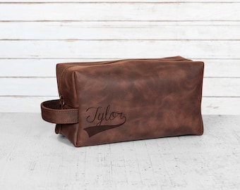 Deadpool X-Men Engraved Toiletry Bag, Personalized Leather Dopp Kit, Superhero Grooming Gift for Men, Comic Fan Travel Bag