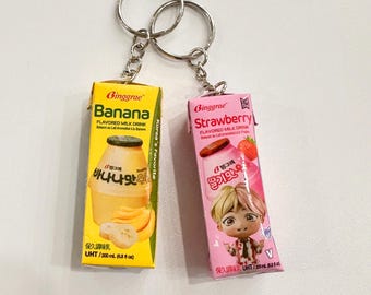 Regalo di bevande kawaii coreane - Portachiavi con ciondolo a forma di latte alla fragola e latte alla banana, regalo di accessori carini per la Corea