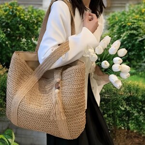 Große Raffia Einkaufstasche Boho Sommer Strand Handtasche für Frauen Reisen Schultertasche mit Quaste