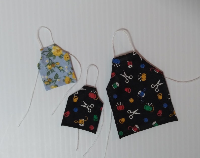 Choice of aprons 1 12 and 1 24 doll clothes image 1