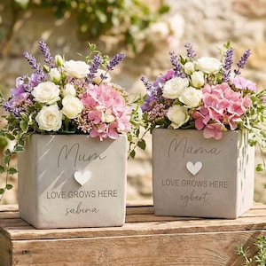 Spersonalizowana betonowa doniczka dla mamy, spersonalizowana doniczka, prezent na Dzień Matki, grawerowana doniczka na sukulenty, minimalistyczna doniczka cementowa