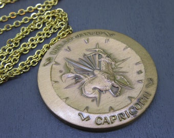 Collana con ciondolo in bronzo con zodiaco vintage e moneta bifacciale su catena da 24" con calendario zodiacale