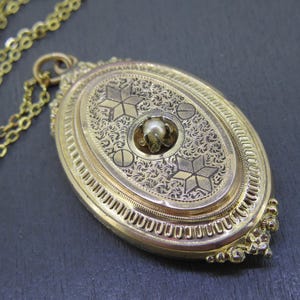 Antique Locket Necklace with Pearl on 18&quot; Chain