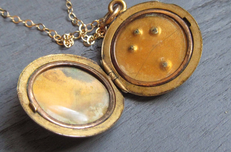 Antique Jewelry Small Antique Locket Necklace with 16 12k Gold Filled Chain Circle Gold Tone Rhinestone Locket