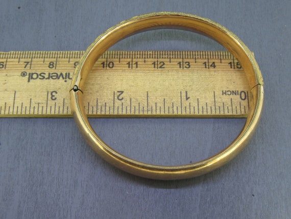 7 1/4" Vintage Gold Filled Bangle Bracelet with T… - image 6