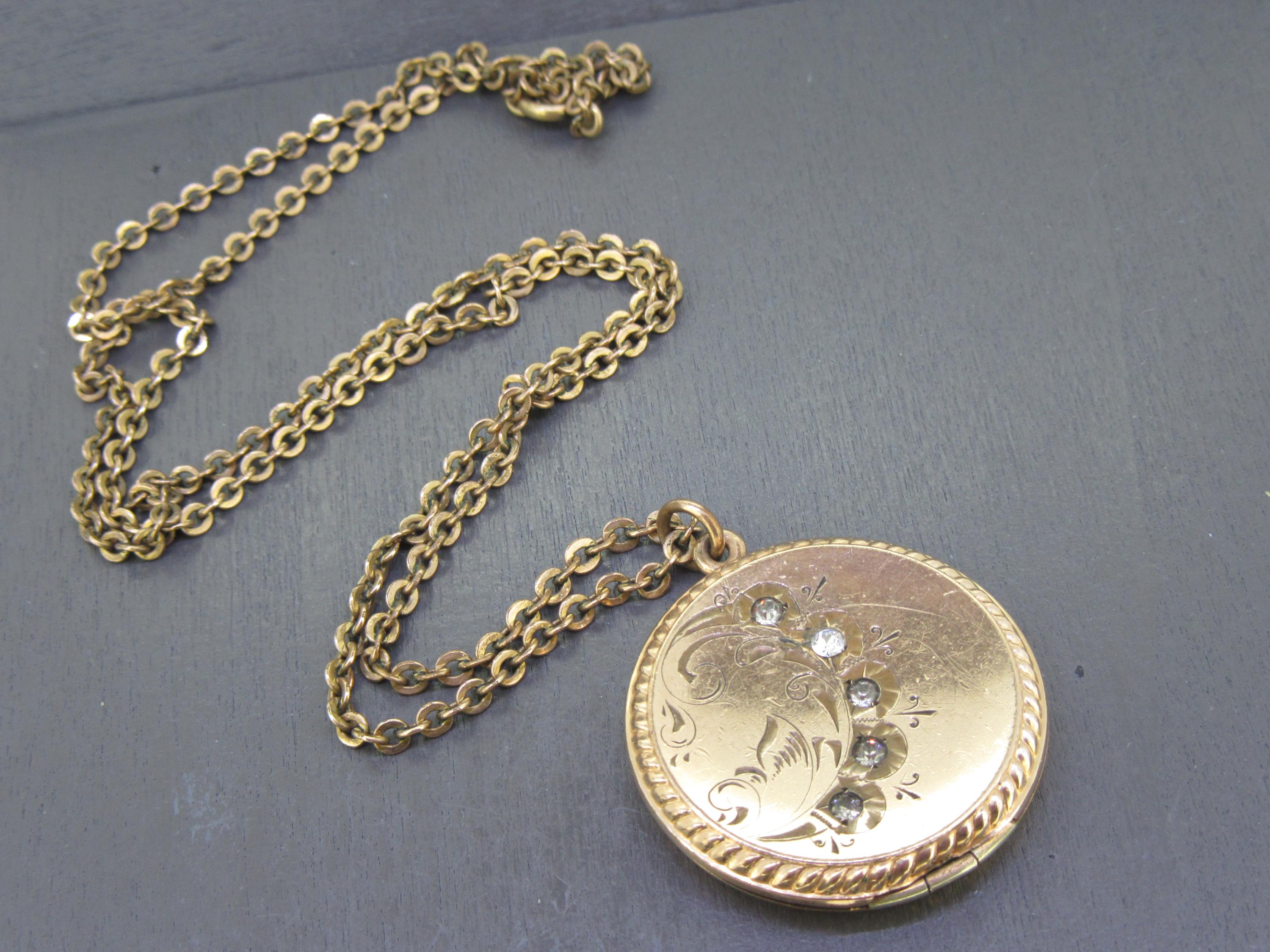 アンティーク ラインストーン 三日月 ロケットネックレス 22インチ