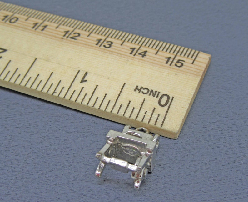 Vintage Sewing Machine Charm Seamstress Charm Moving Sterling Sewing Machine Charm Sewing Charm for Charm Bracelet