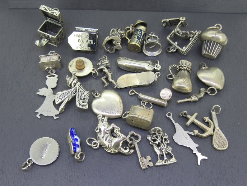 CHOICE Vintage Sterling Bracelet Charm, USA Prayer Box, School House