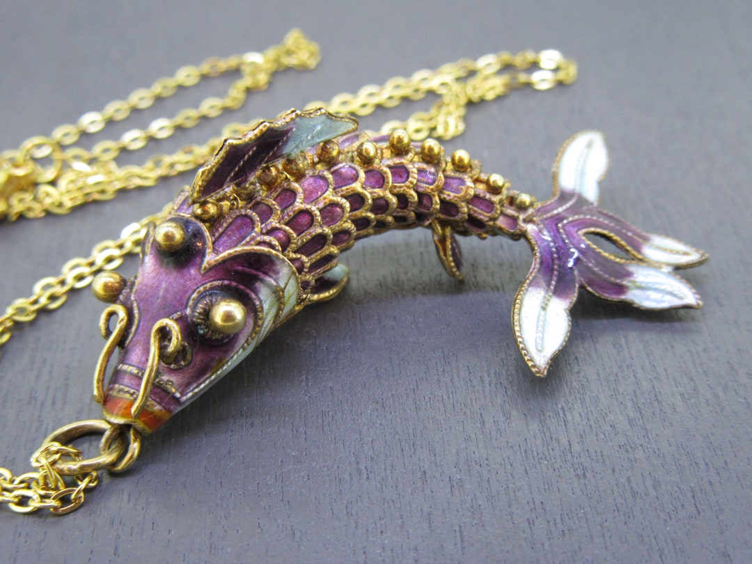 Pendentif Vintage Articulé Poisson Koi En émail Cloisonné Bleu Violet Sur Guilloché - Alliage Doré