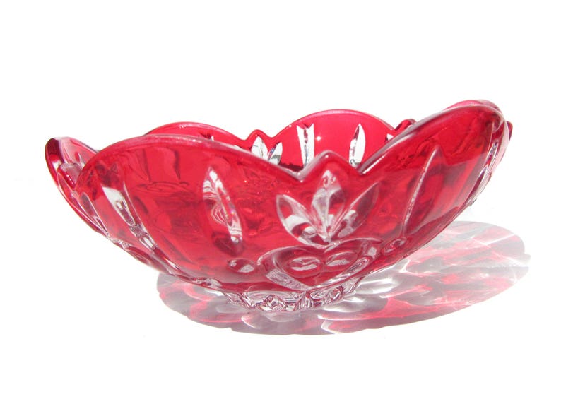 Valentine/'s Day Gift for Her Red Cut to Clear Fruit Bowl with Hearts Vintage Heart Cut to Clear Red Bowl Cherry Red Glass Trinket Bowl