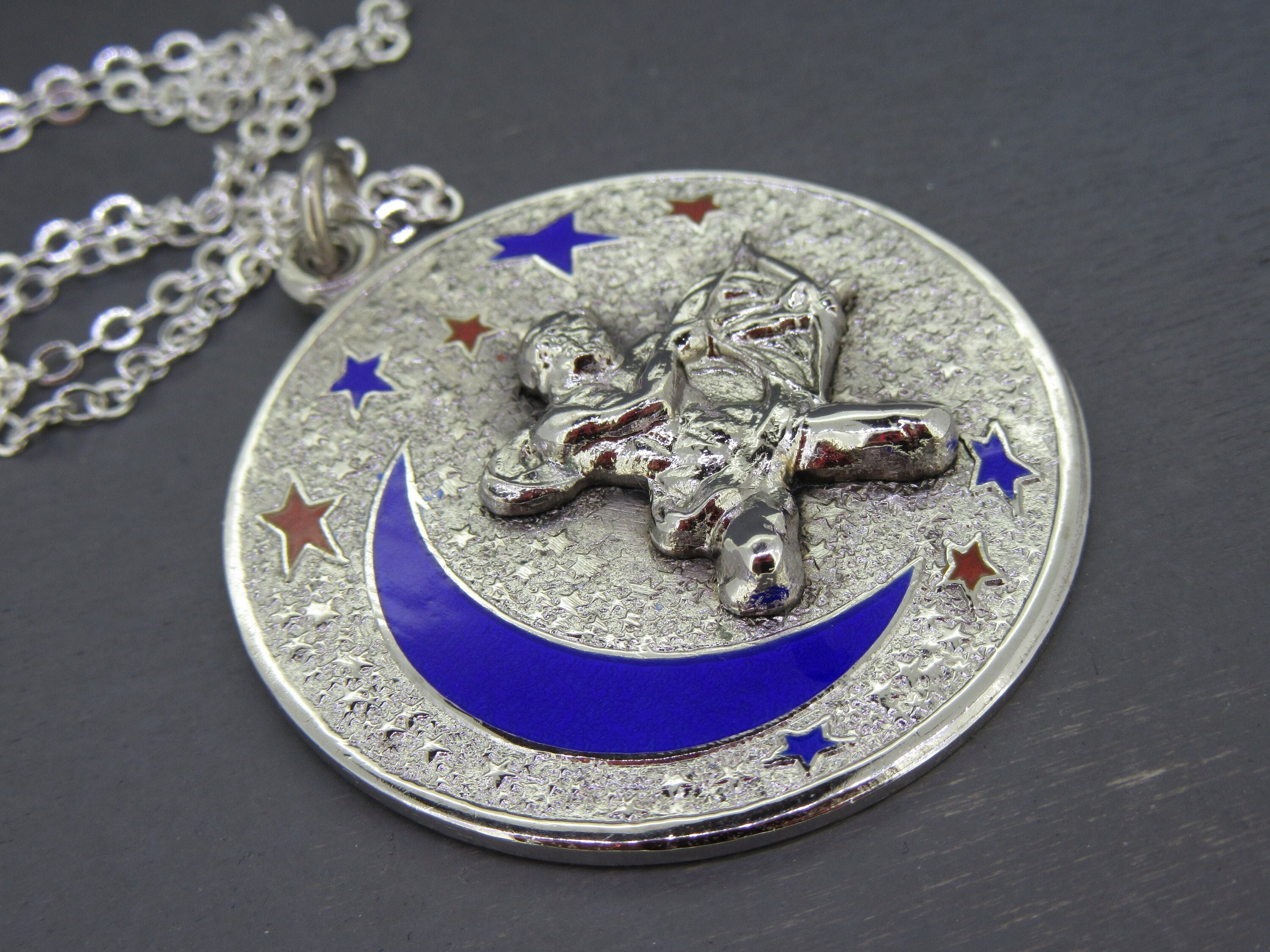 巨大なヴィンテージ スターリングシルバー＆エナメル製射手座