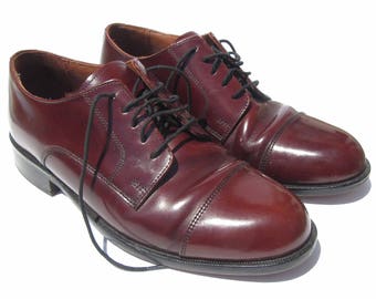 Vintage Men's 6 1/2 M or Size 8 Women's Bostonian Classics Lace Up Genuine Leather Oxfords Brogues Cap Toe