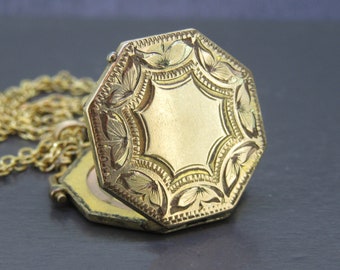 Antique Octagon Locket Necklace with 18" Chain, Antique Jewelry, Vintage Jewelry, Gift for Her