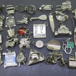 WAHL Vintage Sterling Armband Charme, viele beweglichen Dinge, Gießkanne, Schreibmaschine, Waffeleisen, Eiswagen, Golfen, April Sternzeichen, Eule