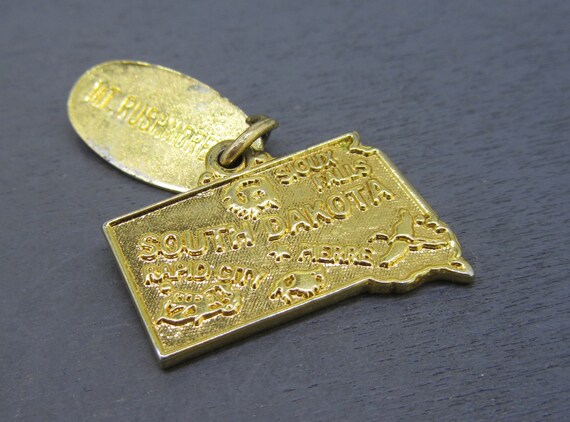 South Dakota State Charm Antiqued Sterling Silver South Dakota State Charm Antiqued Sterling Silver