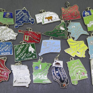 Charme carte d'état en émail vintage au choix, Dakota du Nord, Rhode Island, Nebraska, Oregon, Vermont, Hawaï, Oklahoma, Virginie, Alaska, Kansas, etc.