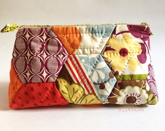 Instant Download Instruction File With Photos Quilting Bee Hive Hexagon Pouch EasyToMake Vintage Style Lady Cosmetic Pouch  WeddingGift