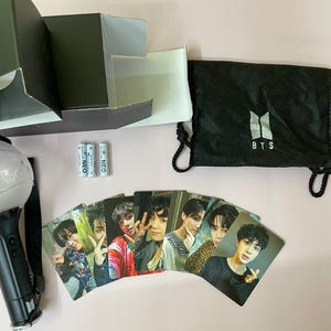 BTS ARMY BOMB Ver 3 公式ライトスティック ボックスフォトカードセット 7個付き (中古)