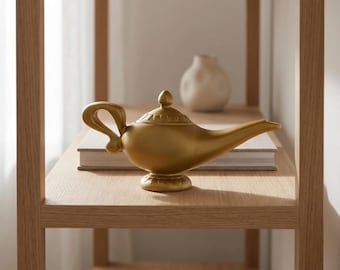 Statua a forma di lampada del genio dorato / Lampada magica minimalista / Ornamento in stile scandinavo / Decorazione metallica di alta qualità per libreria o scrivania