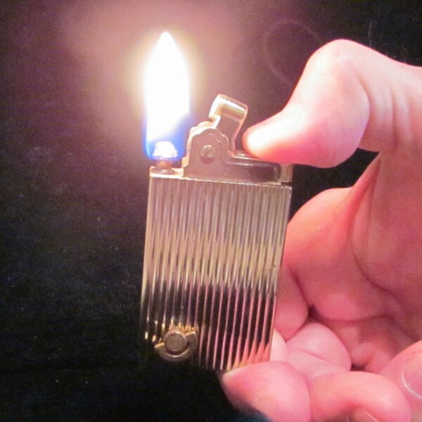 Musical Lighter 1950s Gold Plated Cigarette Lighter Vintage Novelty Music Box Lighter WORKING CONDITION