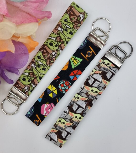  Keychain Key Fob Wristlet  Fabric Wrist Strap for Women (Gray  Dots) : Handmade Products