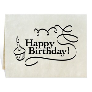 Joyeux anniversaire carte cupcake bougie célébration banderoles l'art numérique est téléchargeable et imprimable sur papeterie coloriage page bannière affiche image 1