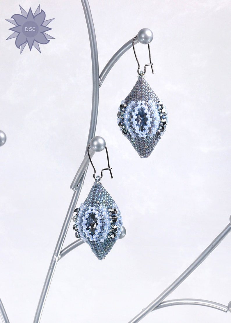 Shiva Earring Pendant Ornament Tutorial, Circular Peyote Stitch Pattern, Rivoli Crystal Bezel 3D Beaded Bead Tutorial, Laura Graham Design image 8