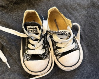 Vintage Converse black low top Chuck Taylors, toddler size 4