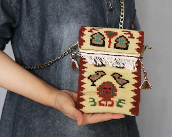 Sac pour téléphone en laine kilim tissée à la main : sac à main tribal avec bandoulière en cuir