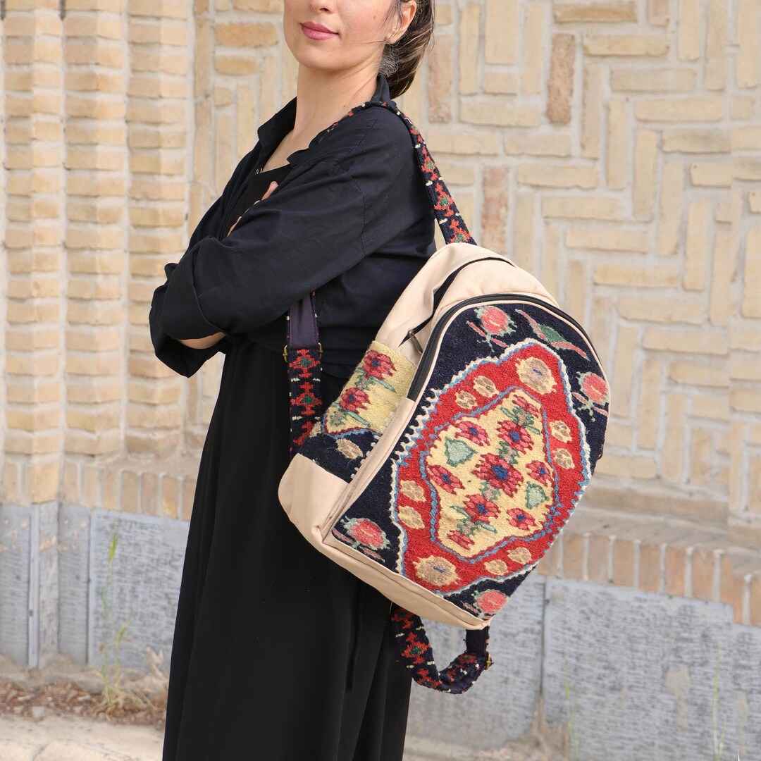 Kilim Backpack: Vintage Floral Wool Rucksack, Boho Travel  display picture 2