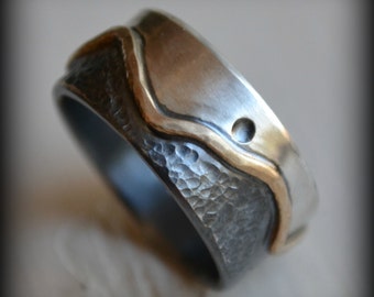 fede nuziale da uomo - anello a forma di montagna in argento sterling ossidato fatto a mano e oro giallo 14k - personalizzato