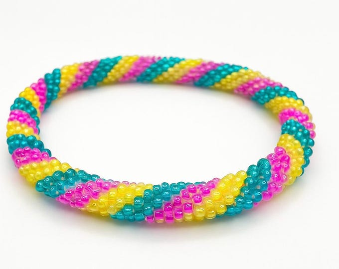 Handmade Glass Seed Bead Bracelet: Nepal Artisan Crafted