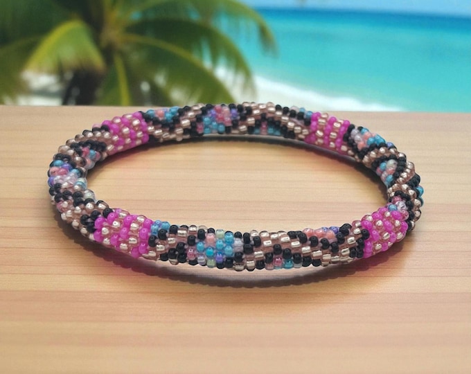 Seed Bead Bracelet |  Handmade Nepal Crochet | Glass Beaded Jewelry – ELECTRIC JEWEL