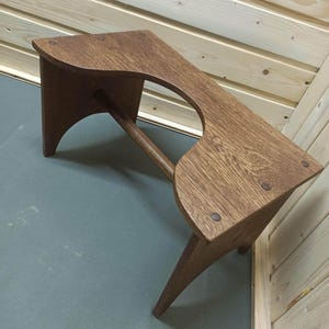 Tabouret de toilette en chêne massif - Marchepied ergonomique sur le petit pot