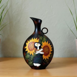 Ceramiczny wazon na kwiaty do wystroju domu | Unikalny wazon-dzbanek z motywem ryby i lotosu | Estetyczny kwiatowy element centralny stołu w salonie z ceramiki artystycznej