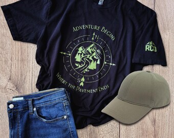 Overlanding-Bekleidung, Off-Road-Shirt, Camping-T-Shirt, Custom-Hemd, Overland-Accessoire, Herren-T-Shirt, Adventure Begins, Kompass
