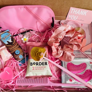 Gift Hamper/pamper/party/Mother’s Day/birthday/girlfriend/pink/ gift box/ care package/ thinking of you/new mum/sleepover/teenager/spa/hug