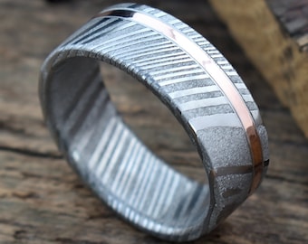 Damascus Stainless Steel Men's Ring: 14K Rose Gold Inlay Wedding Band