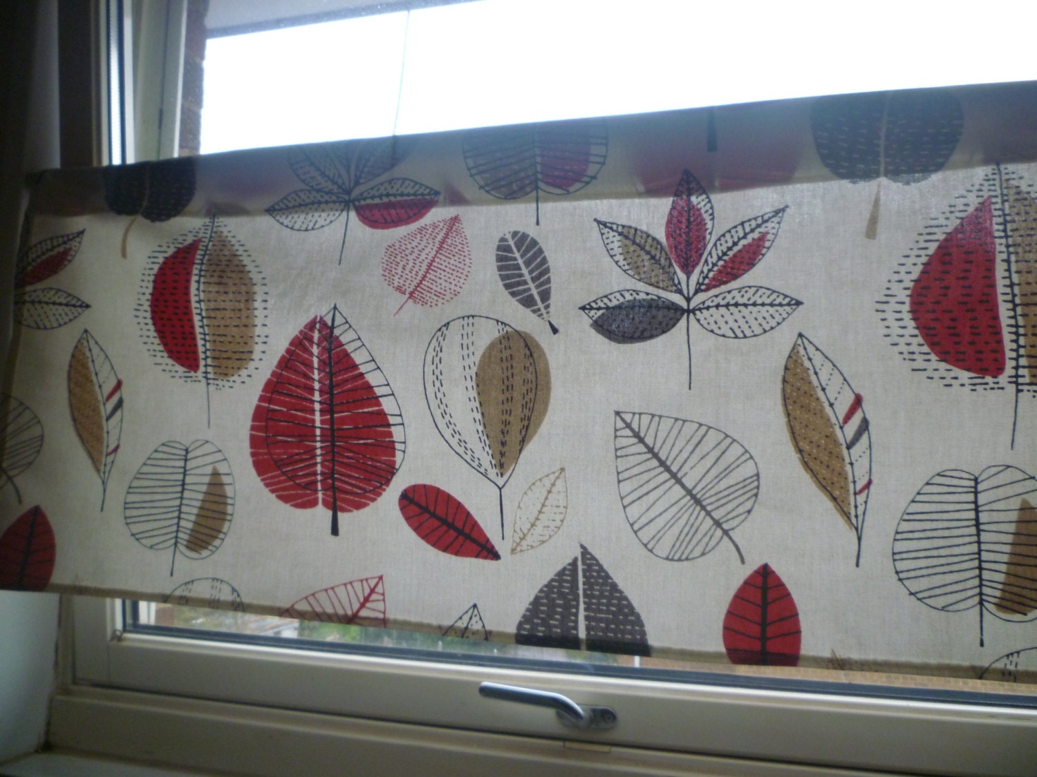 Rot grau braun Küche Vorhang Volant Panel Funky floralen Stoff | Etsy