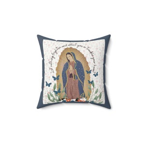 Almohada de Nuestra Señora de Guadalupe, almohada católica, decoración de casa de campo, almohada de María, regalo familiar católico, regalo de mamá católica, regalo católico