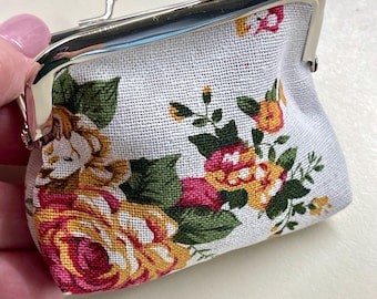 Sac à main pour chapelet floral crème, sac pour chapelet, étui pour sac de chapelet en fleurs. Adolescent catholique, 1ère communion de réconciliation, sac de chapelet, cadeau catholique