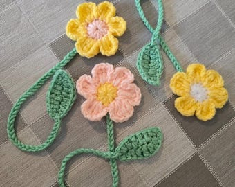 Crochet Flower Bookmark | Handmade Floral Reader Gift